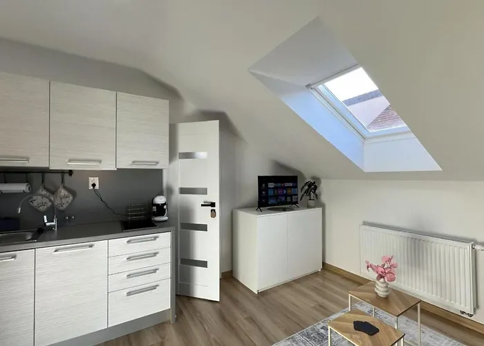 Apartmán Main Square Grey Studio With Parking Trnava